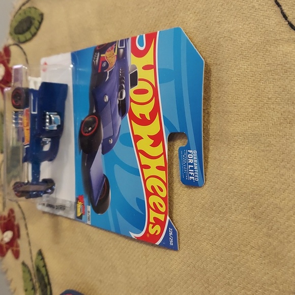 ❤️ Hot Wheels Altered Ego - Picture 4 of 7